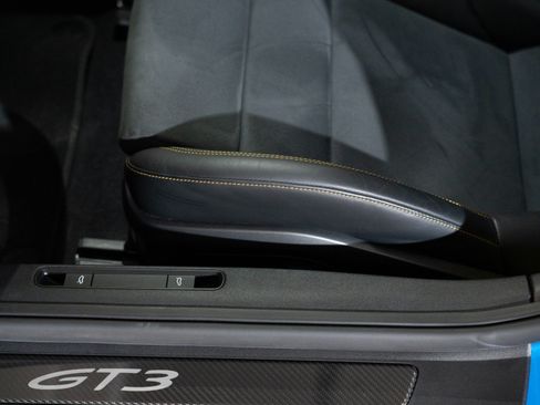 Certified 2023 Porsche 911 GT3 RWD image 14