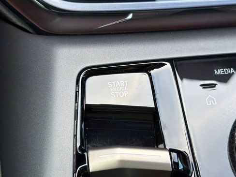 Used 2025 BMW X3 xDrive30i w/ Premium Package image 28