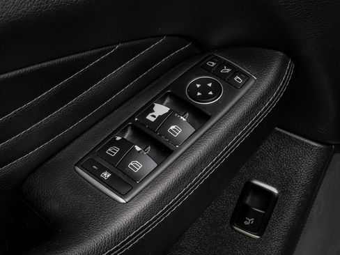 Used 2017 Mercedes-Benz GLE 43 AMG 4MATIC Coupe image 38