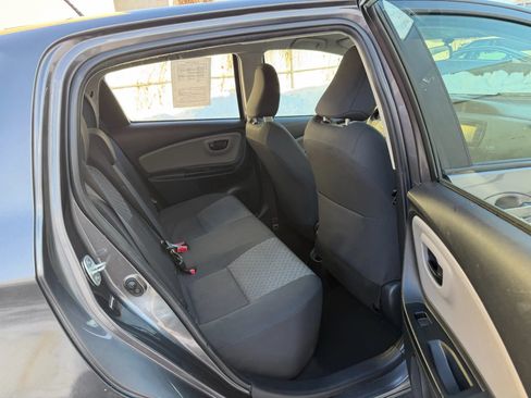 Used 2015 Toyota Yaris SE image 25