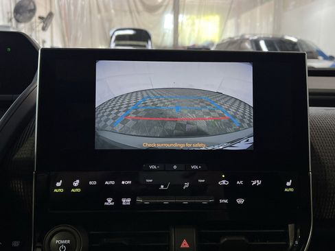 Used 2024 Toyota bZ4X XLE AWD/4WD image 19