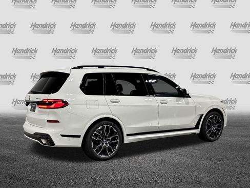 New 2027 BMW X7 xDrive40i w/ M Sport Package AWD/4WD image 8