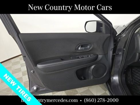 Used 2017 Honda HR-V LX image 15