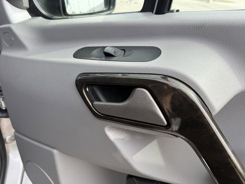 Used 2016 Mercedes-Benz Sprinter 3500 image 35