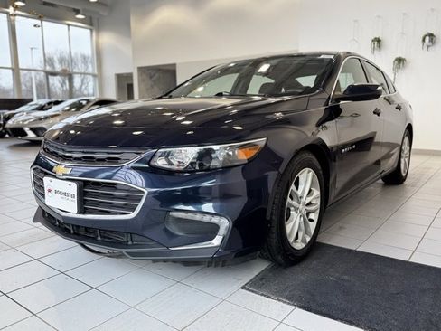 Used 2017 Chevrolet Malibu Hybrid image 31
