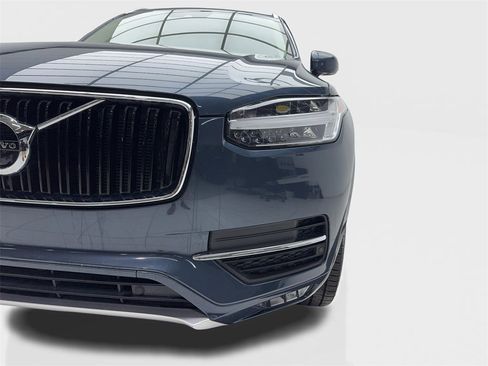 Used 2018 Volvo XC90 T5 Momentum w/ Convenience Package image 5