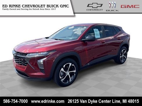 Certified 2024 Chevrolet Trax RS w/ Driver Confidence Package FWD image 1