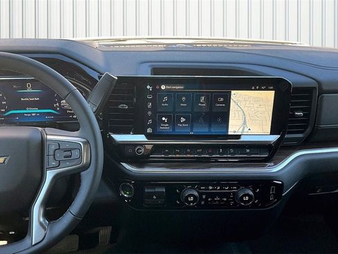 New 2026 Chevrolet Silverado 1500 LT w/ Z71 Off-Road Package image 4