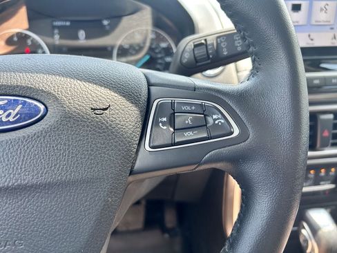 Certified 2019 Ford EcoSport SE w/ SE Convenience Package AWD/4WD image 30