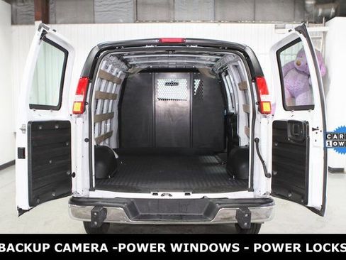 Used 2024 Chevrolet Express 2500 w/ Driver Convenience Package image 27