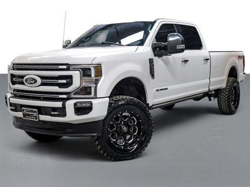 Used 2022 Ford F350 Platinum w/ FX4 Off-Road Package AWD/4WD image 4