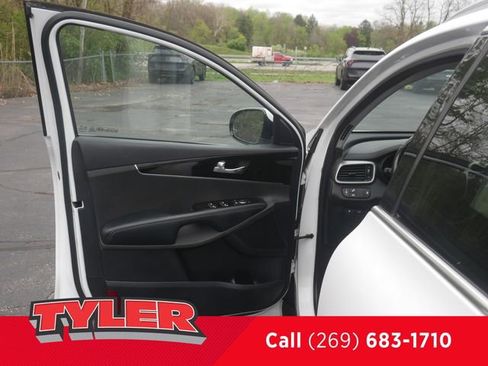 Used 2020 Kia Sorento EX AWD/4WD image 18