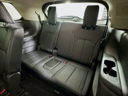 Used 2023 INFINITI QX60 Luxe image 30