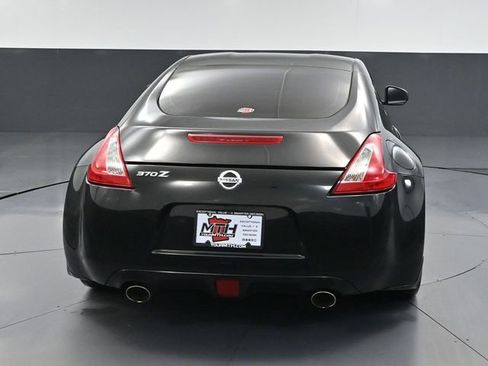 Used 2016 Nissan 370Z Coupe image 5