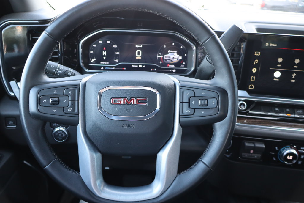 Used 2023 GMC Sierra 1500 Elevation w/ LPO, Elevation Black Package AWD/4WD image 6