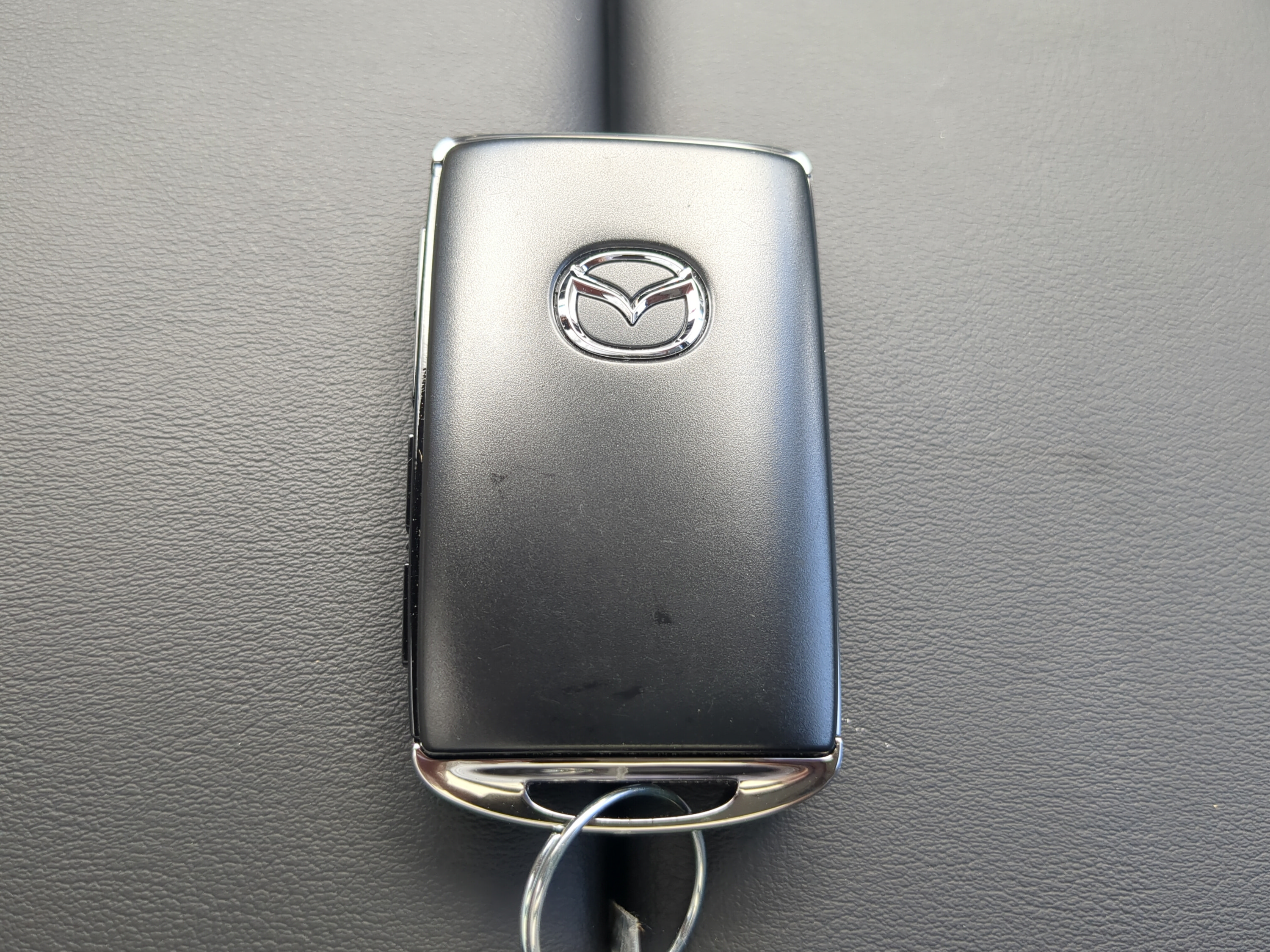 Certified 2025 MAZDA CX-70 Plug-In Hybrid w/ Premium Pkg AWD/4WD image 28