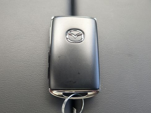 Certified 2025 MAZDA CX-70 Plug-In Hybrid w/ Premium Pkg AWD/4WD image 28