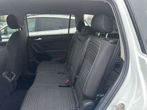 Used 2022 Volkswagen Tiguan S image 8