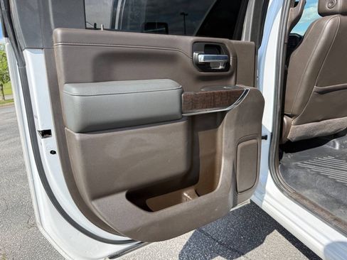 Used 2020 GMC Sierra 2500 Denali w/ Denali Ultimate Package AWD/4WD image 13