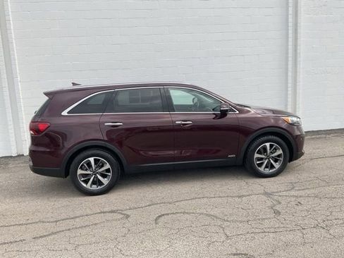Used 2019 Kia Sorento EX image 3