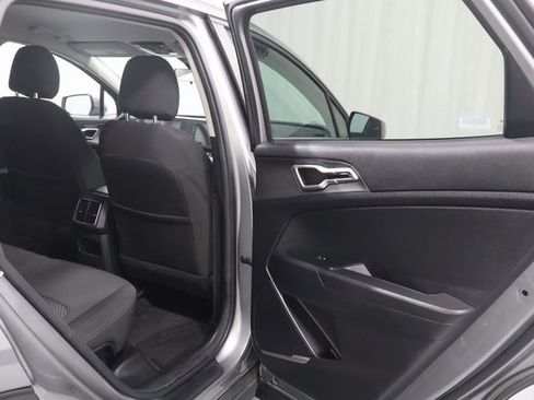 Used 2024 Kia Sportage LX image 16