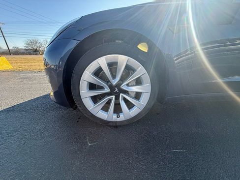 Used 2022 Tesla Model 3 Long Range image 9