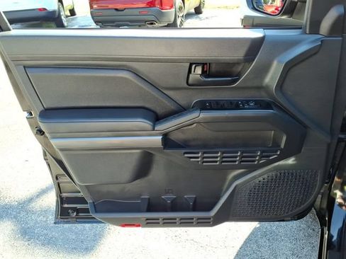Used 2025 Toyota Tacoma SR5 RWD image 7