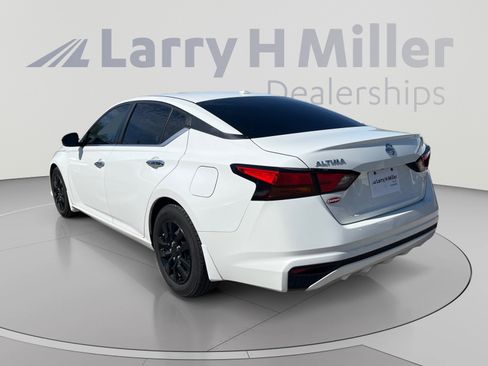Used 2020 Nissan Altima 2.5 S FWD image 3