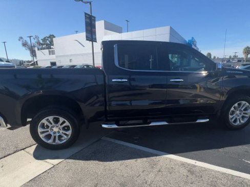 Used 2022 Chevrolet Silverado 1500 LTZ w/ LTZ Premium Package image 9