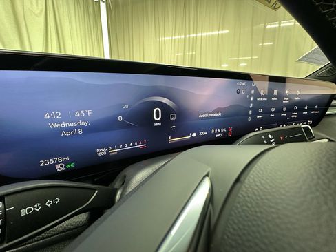 Certified 2025 Buick Enclave Sport Touring image 31