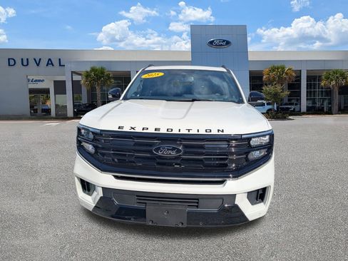 New 2025 Ford Expedition Platinum w/ Stealth Performance Package image 9