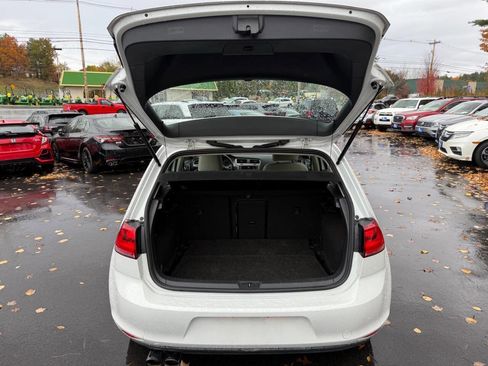 Used 2015 Volkswagen Golf S image 10