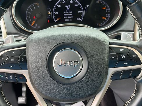 Used 2017 Jeep Grand Cherokee Overland AWD/4WD image 11