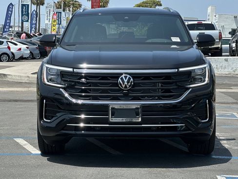 New 2026 Volkswagen Atlas Cross Sport SEL Premium R-Line AWD/4WD image 3