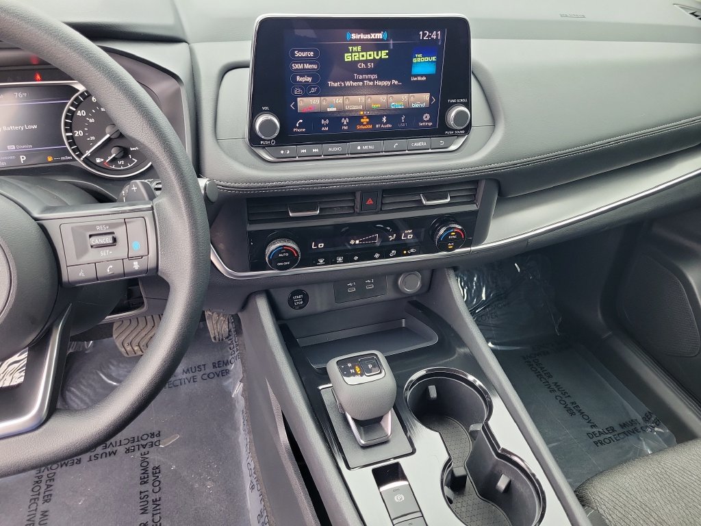 Used 2024 Nissan Rogue SV FWD image 21