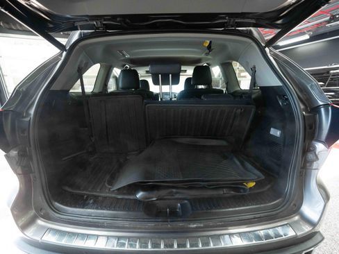 Used 2019 Toyota Highlander Limited image 28