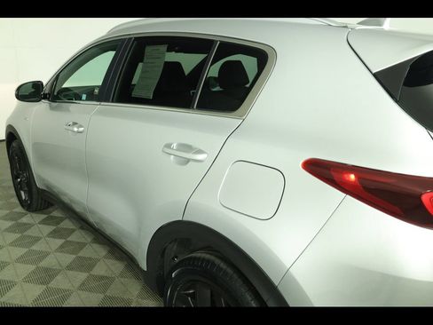 Used 2020 Kia Sportage S AWD/4WD image 16