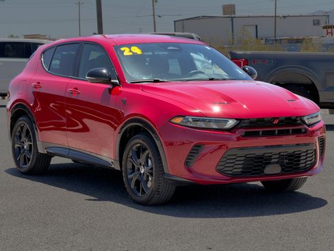 Used 2024 Dodge Hornet R/T w/ R/T Blacktop Package AWD/4WD image 7