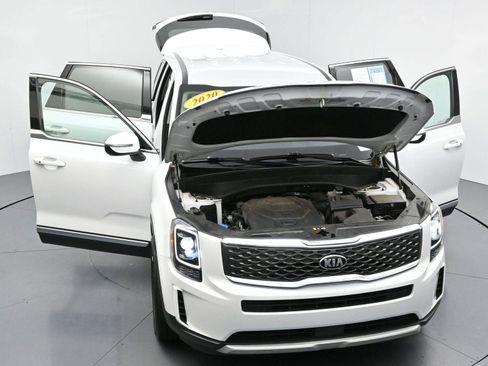 Used 2020 Kia Telluride LX AWD/4WD image 45