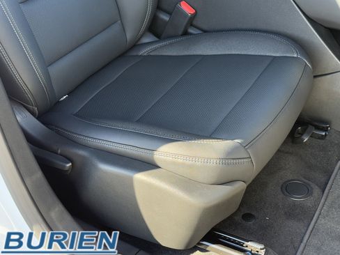 New 2026 Chevrolet Equinox EV LT image 22