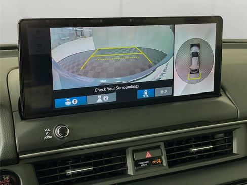 New 2026 Honda Pilot Touring image 13