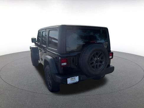 Used 2025 Jeep Wrangler Sport S image 15