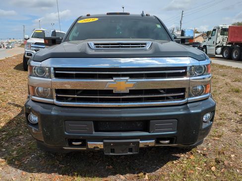 Used 2019 Chevrolet Silverado 3500 High Country w/ Duramax Plus Package AWD/4WD image 8