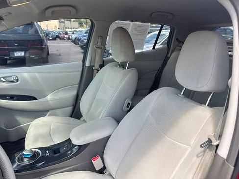 Used 2012 Nissan Leaf SV image 22
