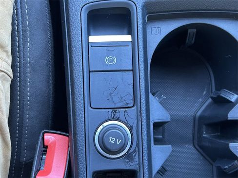 Used 2022 Audi Q3 2.0T Premium Plus image 32