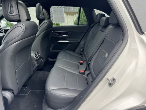 Used 2026 Mercedes-Benz GLC 300 4MATIC image 12