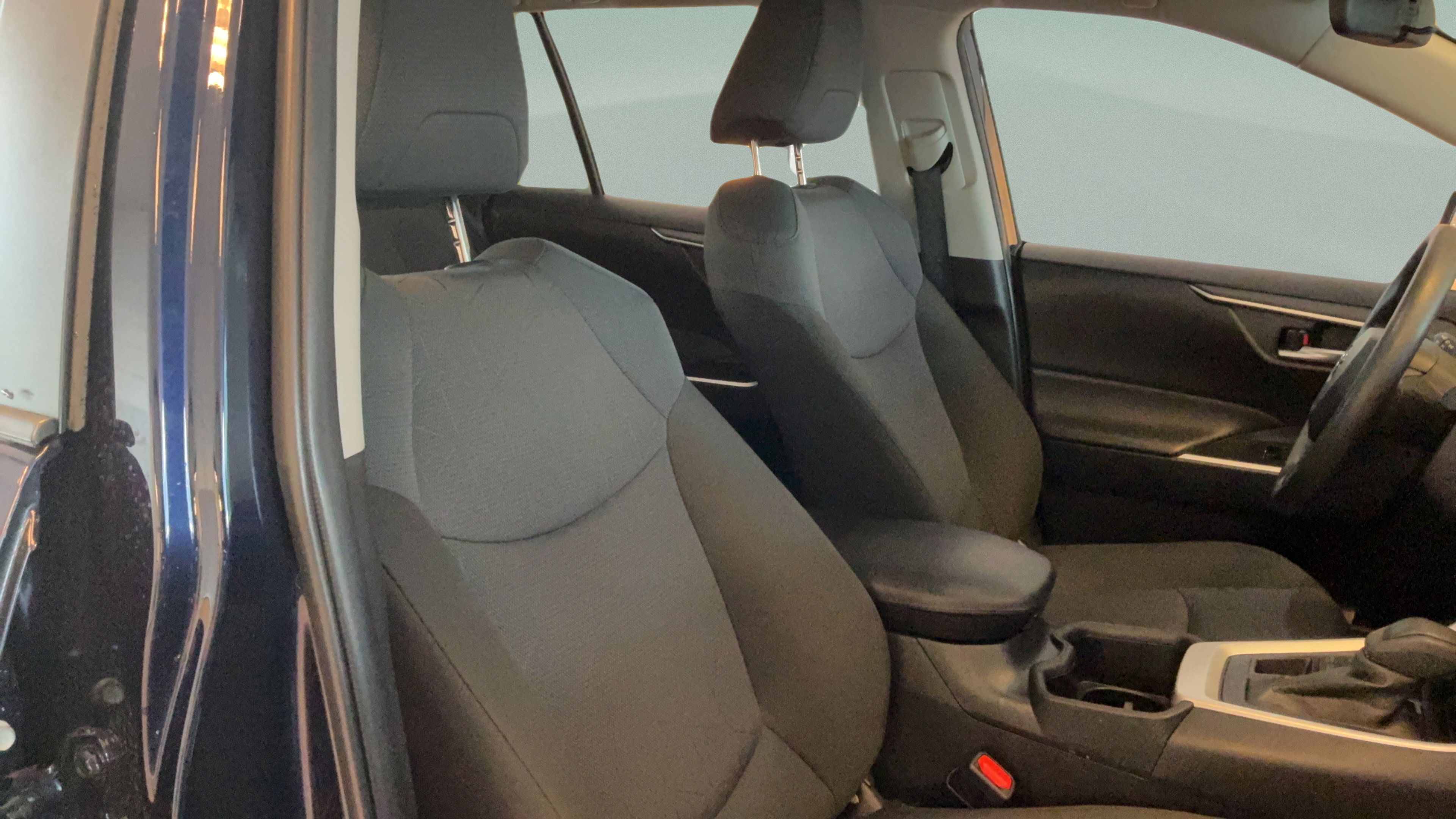 Certified 2025 Toyota RAV4 XLE AWD/4WD image 37