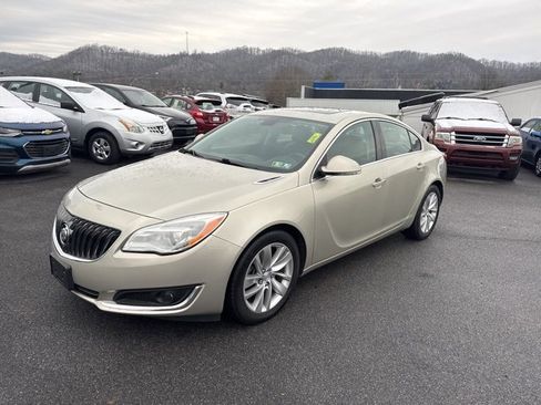 Used 2015 Buick Regal Premium w/ Experience Buick Package image 4