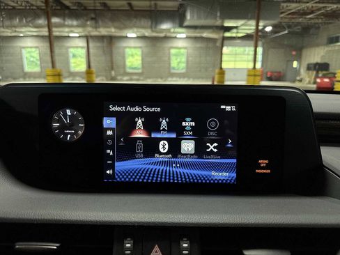 Used 2019 Lexus ES 350 w/ Premium Package FWD image 20