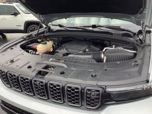 Used 2023 Jeep Grand Cherokee L Summit w/ Advanced Protech Group IV image 53